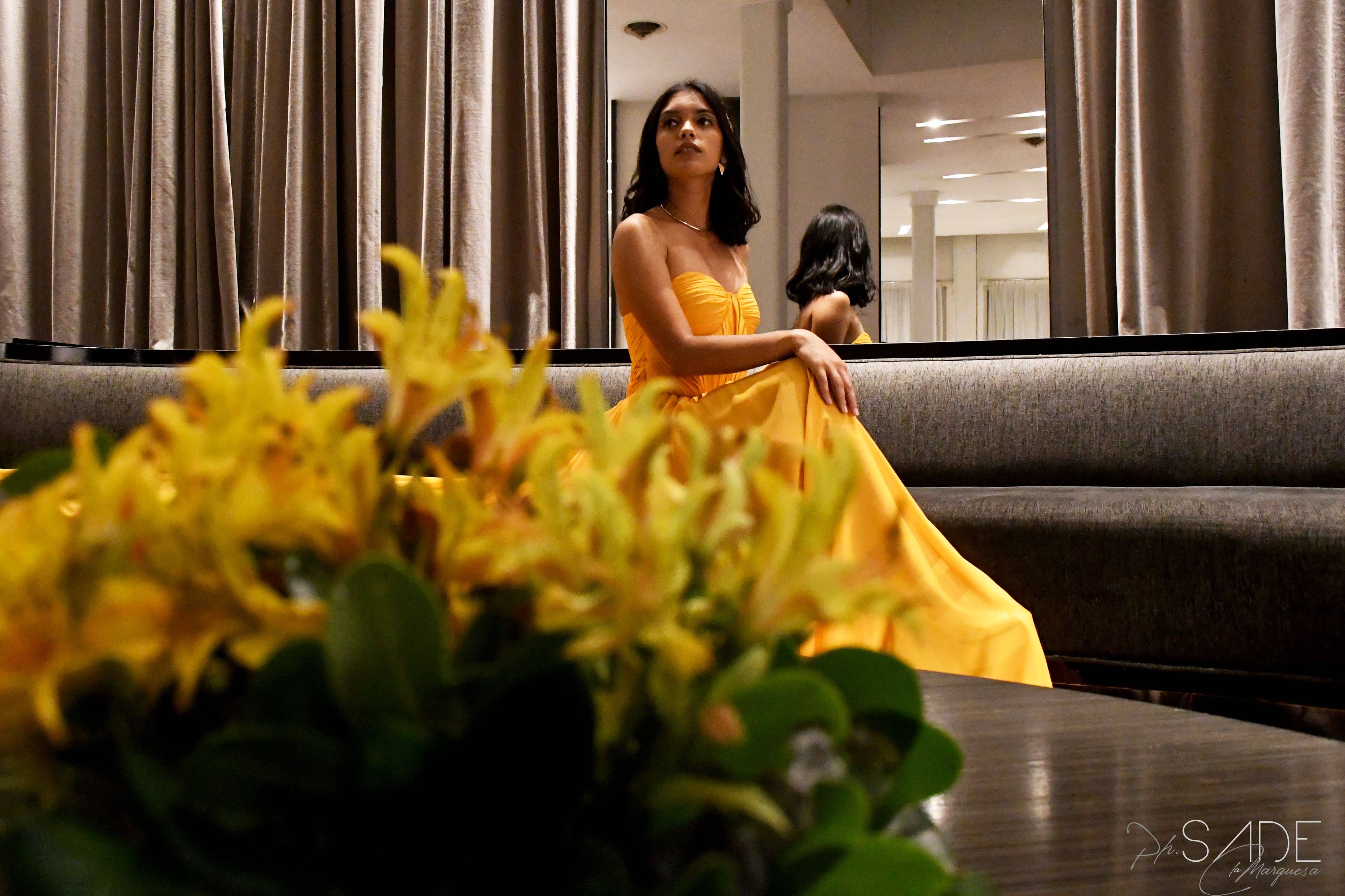 Vestido amarillo de fiesta alta costura