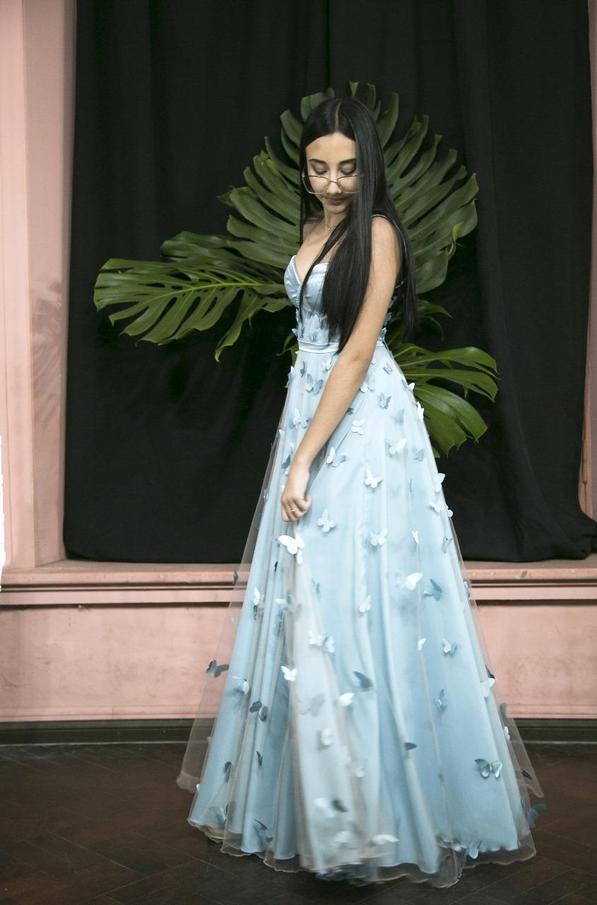 Vestido de quinceañera color celeste